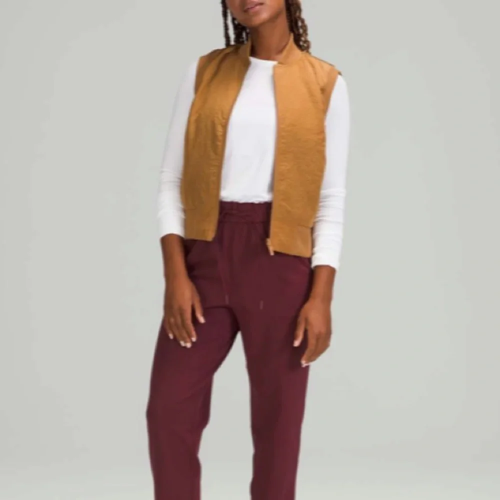 Lululemon Non-stop bomber vest on bold beige - Picture 3 of 7